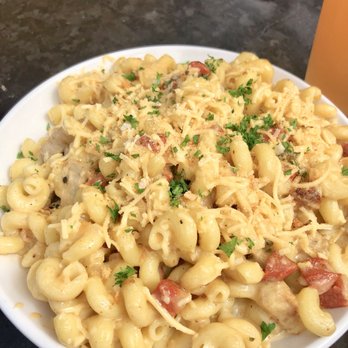 Viewpoint Brewing - Smoked Gouda Mac n' Cheese with Pork belly and Chorizo sausage. - Breweries Near Me - Del Mar, California