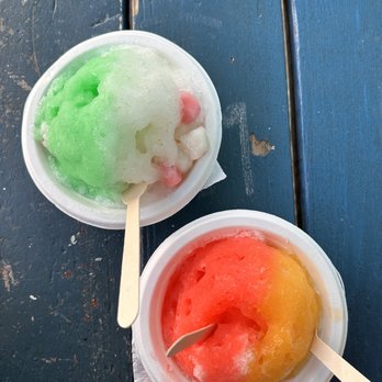 Waiola Shave Ice - "Soupy" shave ice here (TONS) of syrup - Ice Cream & Frozen Yogurt Near Me - Honolulu, Hawaii