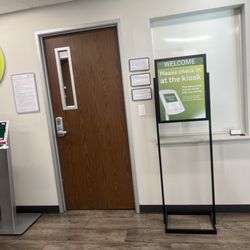 Quest Diagnostics - Entrance