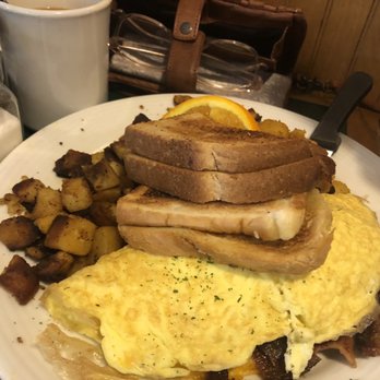 The Frog Pond - Bacon Omelette - Breakfast & Brunch Near Me - St Pete Beach, Florida