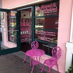Dipped & Sprinkled Chocolate Cafe - On the trail, come by boat bike or jog.