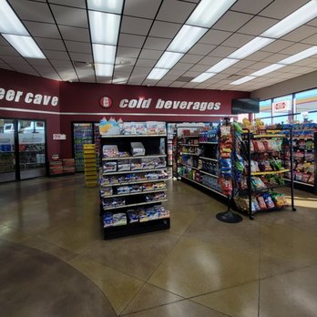 Shell Gasoline - Inside - Gas Stations Near Me - Clarksville, Tennessee Shell Gasoline - Inside - Gas Stations Near Me - Clarksville, Tennessee