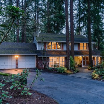 Karie Anderson - RE/MAX - Bellevue, WA - Real Estate Agents Near Me - Seattle, Washington Karie Anderson - RE/MAX - Bellevue, WA - Real Estate Agents Near Me - Seattle, Washington