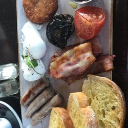 The District - Full breakfast