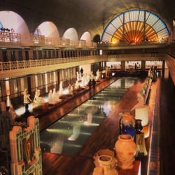 La Piscine - Musée d'Art et d'Industrie André Diligent - Intact atmosphere!