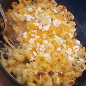 J's Corner Restaurant & Bar - Build-your-own Mac n cheese skillet - Burgers Near Me - Columbia, South Carolina