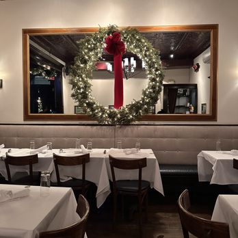 Zack's Oak Bar & Restaurant - American Near Me - Hoboken, New Jersey Zack's Oak Bar & Restaurant - American Near Me - Hoboken, New Jersey
