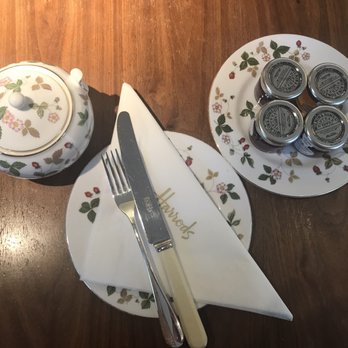 Harrods' Tea Room - Sandwiches Near Me - London, XGL Harrods' Tea Room - Sandwiches Near Me - London, XGL
