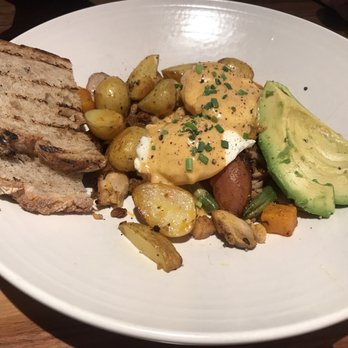 Saint & Second - Chicken, Chorizo & Avocado Hash - New American Near Me - Long Beach, California Saint & Second - Chicken, Chorizo & Avocado Hash - New American Near Me - Long Beach, California