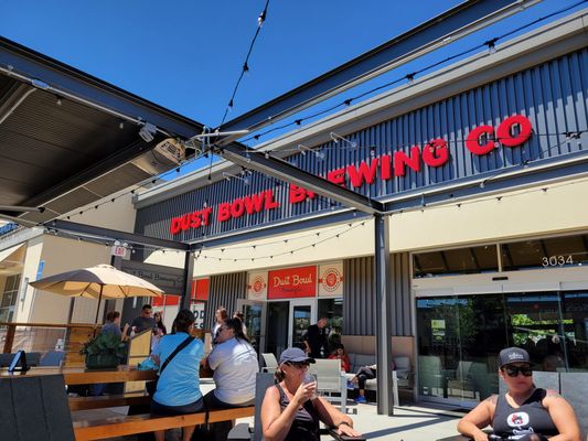 Dust Bowl Brewing Co. Livermore Taproom by null