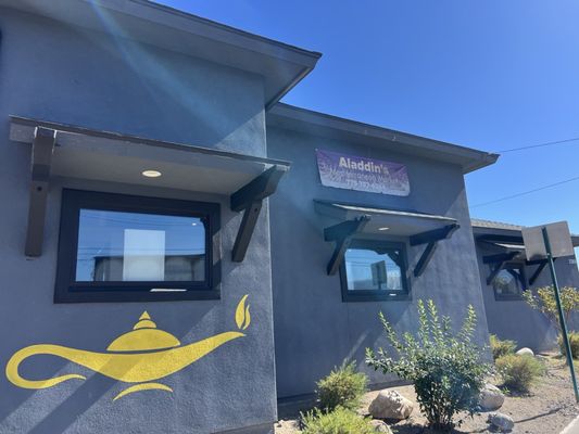 Aladdin’s Market & Kitchen by null