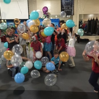 Chozen Martial Arts - Under the Sea Birthday with a Balloon Drop. #balloonsbyMondai - Martial Arts Near Me - La Verne, California Chozen Martial Arts - Under the Sea Birthday with a Balloon Drop. #balloonsbyMondai - Martial Arts Near Me - La Verne, California