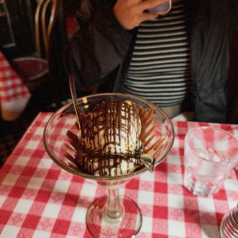 The Stinking Rose - Garlic ice cream - Italian Near Me - San Francisco, California The Stinking Rose - Garlic ice cream - Italian Near Me - San Francisco, California