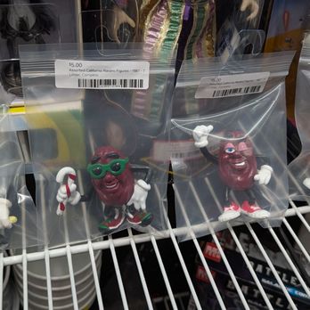 Toy Box Collectibles - California Raisins figurines in perfect condition - Toy Stores Near Me - Vancouver, Washington Toy Box Collectibles - California Raisins figurines in perfect condition - Toy Stores Near Me - Vancouver, Washington