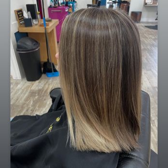 Kindred Colour Lounge - Hair Salons Near Me - Cedar Hill, Texas Kindred Colour Lounge - Hair Salons Near Me - Cedar Hill, Texas