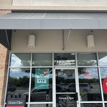 Great Clips - Front entrance - Hair Salons Near Me - Orlando, Florida Great Clips - Front entrance - Hair Salons Near Me - Orlando, Florida