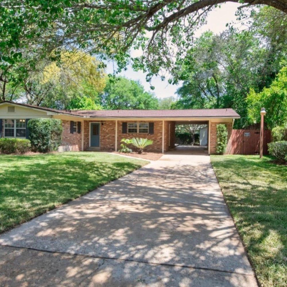 Slide of Timberman Roofing