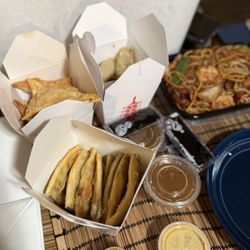 Kowloon - Scallion Pie, Crab Rangoon (8), Peking Ravioli