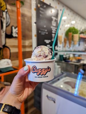 Cuzzy’s Ice Cream Parlor by null