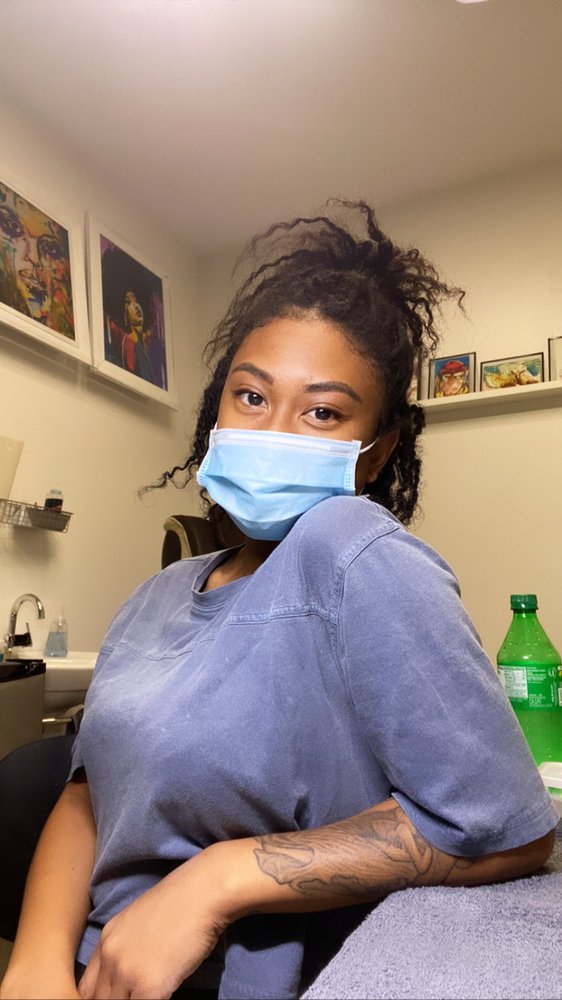 Neneh’s Nail Studio Logo