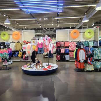 Old Navy - Men's Clothing Near Me - New York, New York Old Navy - Men's Clothing Near Me - New York, New York