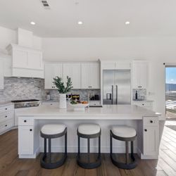 Deco Painting Company - Beautiful white