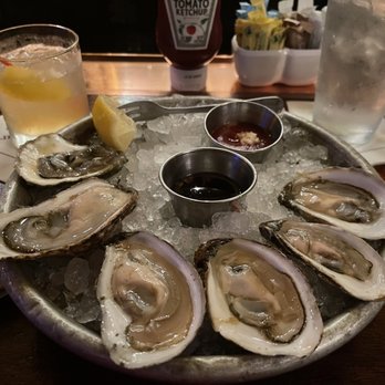 Old Ebbitt Grill - Oyster happy hour! - Bars Near Me - Washington, DC, District of Columbia Old Ebbitt Grill - Oyster happy hour! - Bars Near Me - Washington, DC, District of Columbia