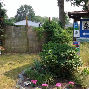 Campingplatz - Von der Straße aus kommend - Campgrounds Near Me - Dreieich-Offenthal, HE Campingplatz - Von der Straße aus kommend - Campgrounds Near Me - Dreieich-Offenthal, HE