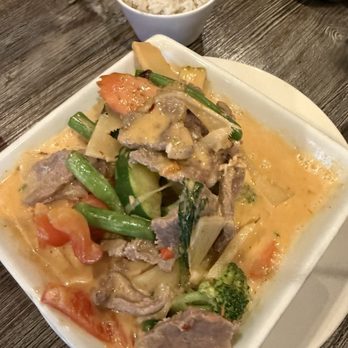 Thai Basil - Beef medium spice red curry - Thai Near Me - Tempe, Arizona