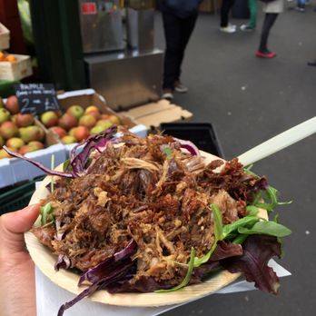 Le Marche du Quartier - Duck confit on salad - Beer, Wine & Spirits Near Me - London, XGL