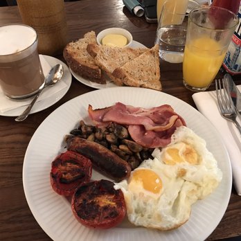 Côte - Formule breakfast deal - full English, toast, fruit juice and coffee. - French Near Me - Birmingham, ABE Côte - Formule breakfast deal - full English, toast, fruit juice and coffee. - French Near Me - Birmingham, ABE