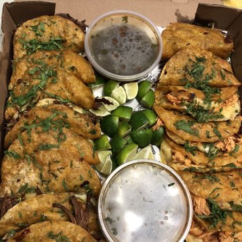Hola - Birria Tacos (beef in the left and chicken in the bottom right) - Tacos Near Me - Lakewood, Ohio