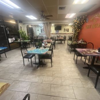 Que Huong Restaurant - the restaurant seating area and more decorations to the right - Vietnamese Near Me - Phoenix, Arizona Que Huong Restaurant - the restaurant seating area and more decorations to the right - Vietnamese Near Me - Phoenix, Arizona