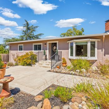 Brad Turnbloom, Turnbloom Real Estate - Beautiful Martinez home that received a cash offer within days of listing! - Real Estate Agents Near Me - Martinez, California Brad Turnbloom, Turnbloom Real Estate - Beautiful Martinez home that received a cash offer within days of listing! - Real Estate Agents Near Me - Martinez, California