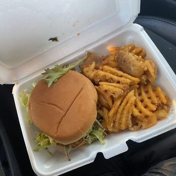 MotorCity Vegan - Vegan All America Deluxe - Vegan Near Me - Detroit, Michigan