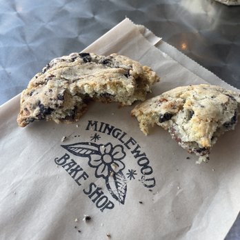 Minglewood Bake Shop - Oreo pretzel cookie - Bakeries Near Me - Richmond, Virginia