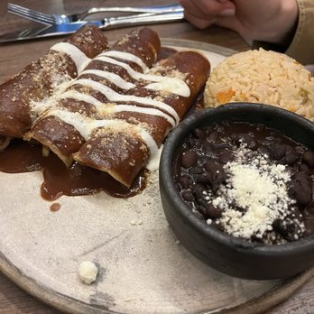 Mestizo Modern Mexican - Mole enchiladas - New Mexican Cuisine Near Me - Cambridge, Massachusetts Mestizo Modern Mexican - Mole enchiladas - New Mexican Cuisine Near Me - Cambridge, Massachusetts