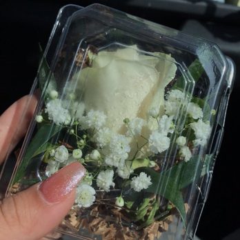 Michael's Flowers - Boutonnière - Florists Near Me - Simi Valley, California