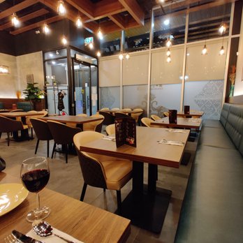 Canadian Thai - Thai Near Me - Toronto, Ontario
