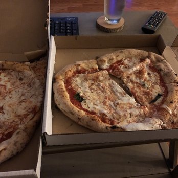 Brick Fire Tavern - Half of my cheese is on the box :( Missing the parchment paper to keep it from sliding. Otherwise it would've been a pretty good pizza. - Pizza Near Me - Honolulu, Hawaii Brick Fire Tavern - Half of my cheese is on the box :( Missing the parchment paper to keep it from sliding. Otherwise it would've been a pretty good pizza. - Pizza Near Me - Honolulu, Hawaii