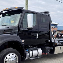 Carey’s Towing