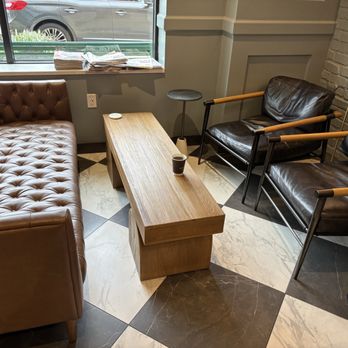 Silver Fox Coffee Lounge - Place to rest and sit - Coffee & Tea Near Me - Brentwood, Tennessee