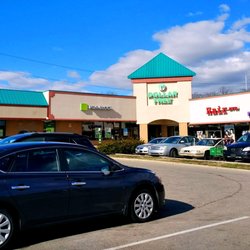 Dollar Tree - Dollar Tree, Sharon Hill, PA -- storefront