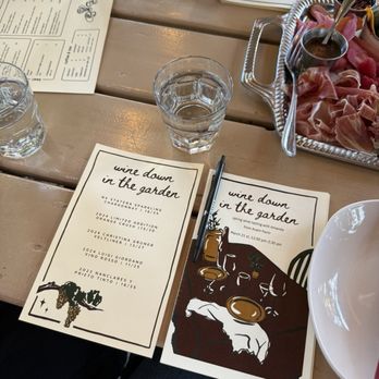 a mano - Italian Near Me - Atlanta, Georgia