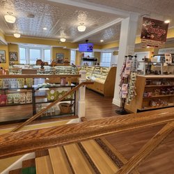 Deborah Ann's Sweet Shoppe - Inside