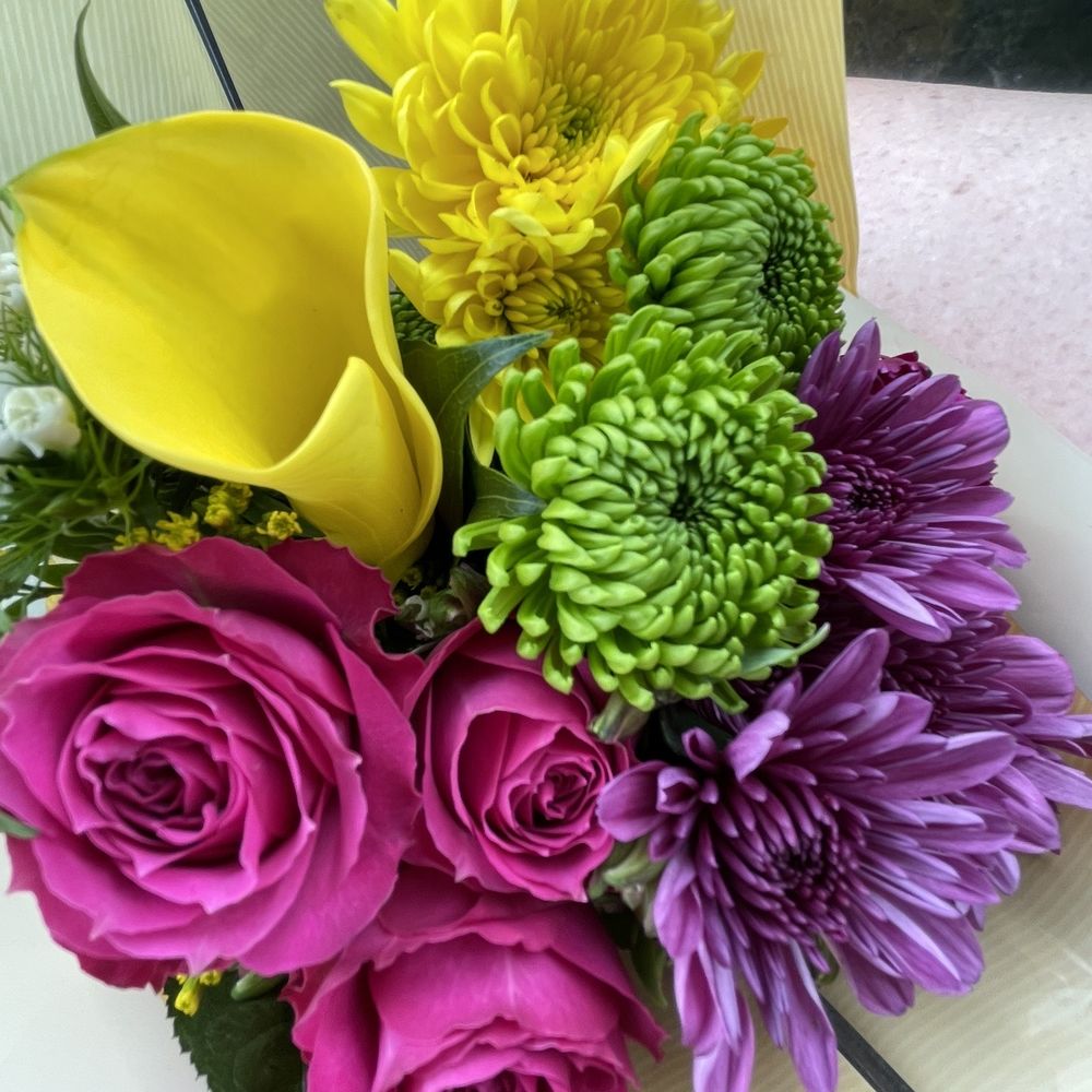 Trader Joe's - Best fresh flowers for an awesome price - Grocery Near Me - Virginia Beach, Virginia Trader Joe's - Best fresh flowers for an awesome price - Grocery Near Me - Virginia Beach, Virginia