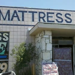 The Mattress Man - Front of store
