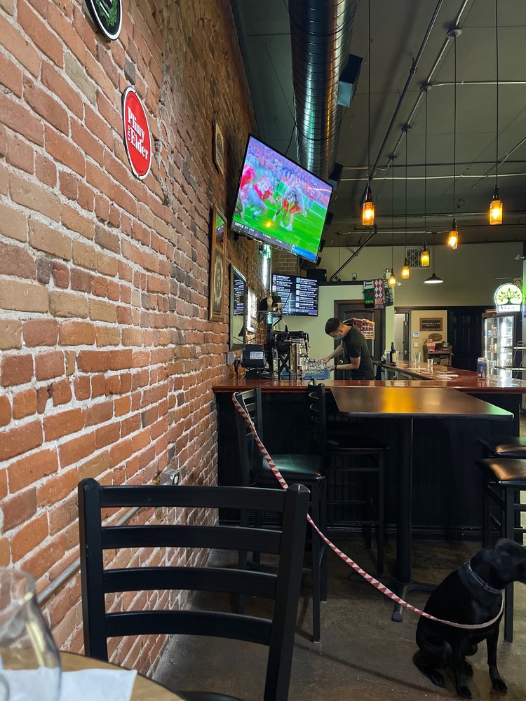 BEERWORKS 37 Photos & 66 Reviews 323 E Main St, Medford, Oregon