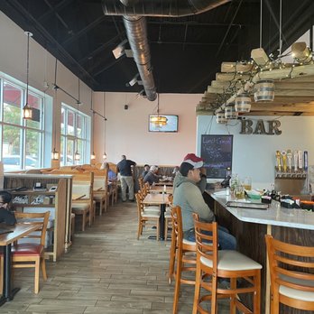 Los Barriles - Seating and bar - Mexican Near Me - Murfreesboro, Tennessee