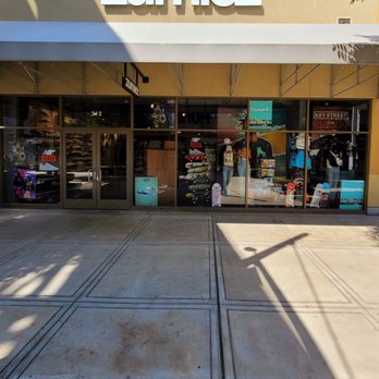Zumiez - Women's Clothing Near Me - Orange, California